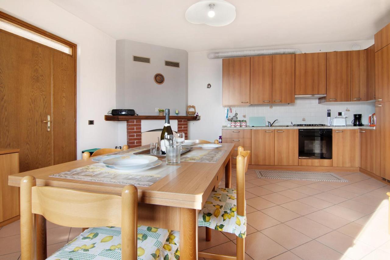 Casa Suono Del Sole Lägenhet Consiglio di Rumo Exteriör bild