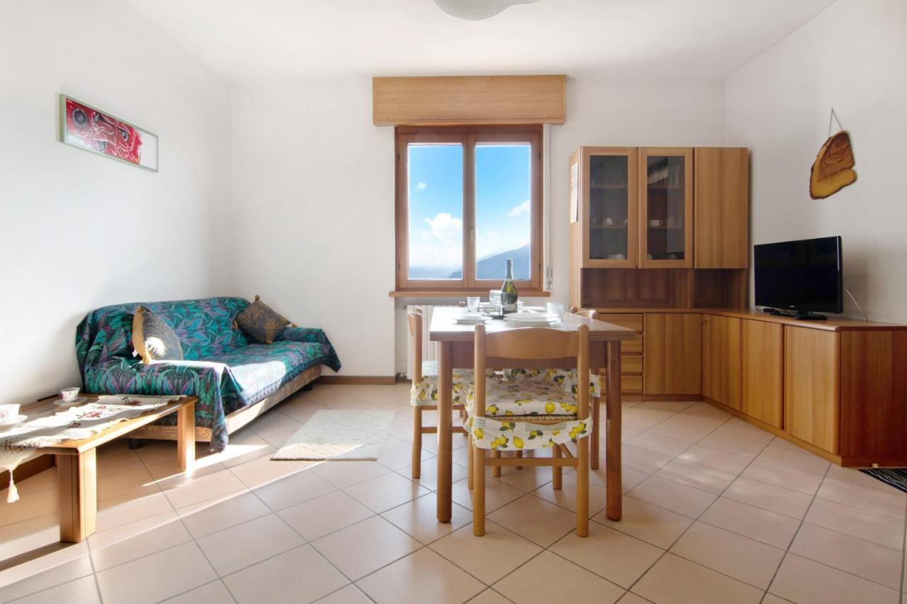Casa Suono Del Sole Lägenhet Consiglio di Rumo Exteriör bild